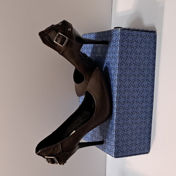 New Women's Simply Vera Wang Stiletto Heel Shoes Dark Brown Size 7 - Picture 1 of 9